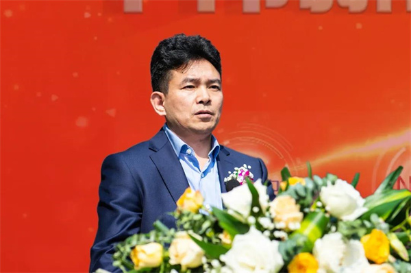 ɭ��������-׷�󿵽�,����һ������