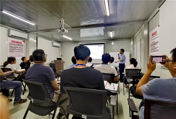 ɭ��������-׷�󿵽�,����һ������