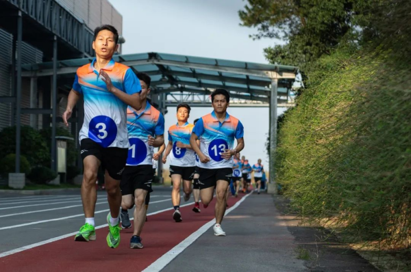 ɭ��������-׷�󿵽�,����һ������