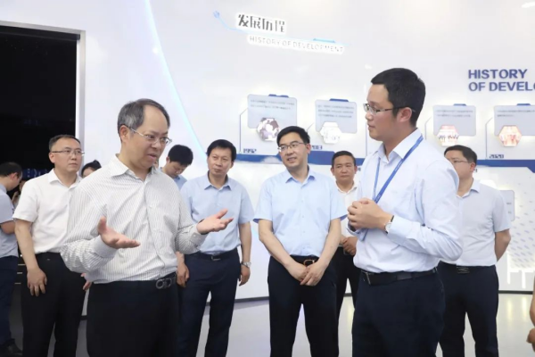 ɭ��������-׷�󿵽�,����һ������