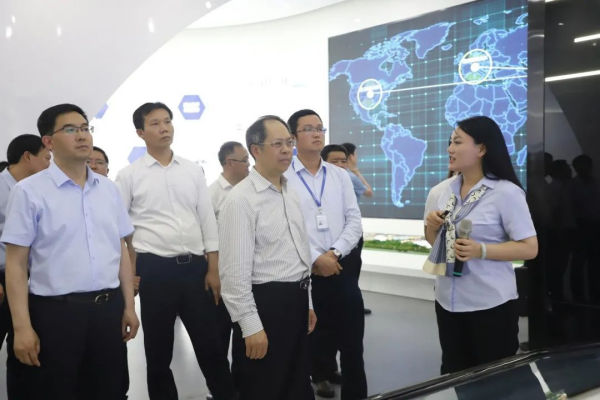 ɭ��������-׷�󿵽�,����һ������