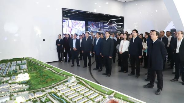 ɭ��������-׷�󿵽�,����һ������