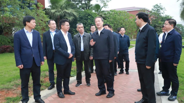 ɭ��������-׷�󿵽�,����һ������