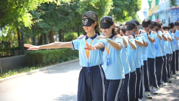 ɭ��������-׷�󿵽�,����һ������