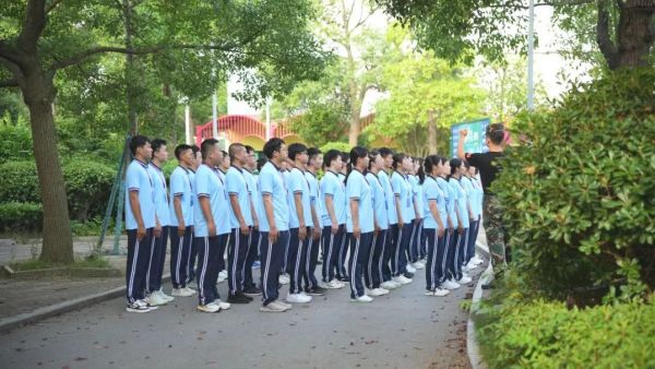 ɭ��������-׷�󿵽�,����һ������