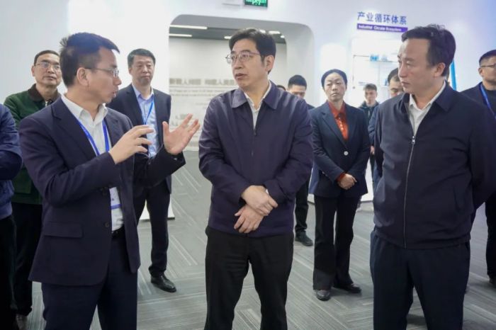 ɭ��������-׷�󿵽�,����һ������