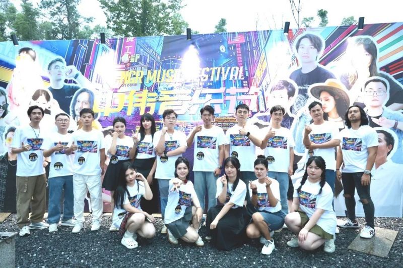 ɭ��������-׷�󿵽�,����һ������