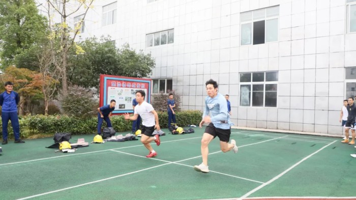 ɭ��������-׷�󿵽�,����һ������