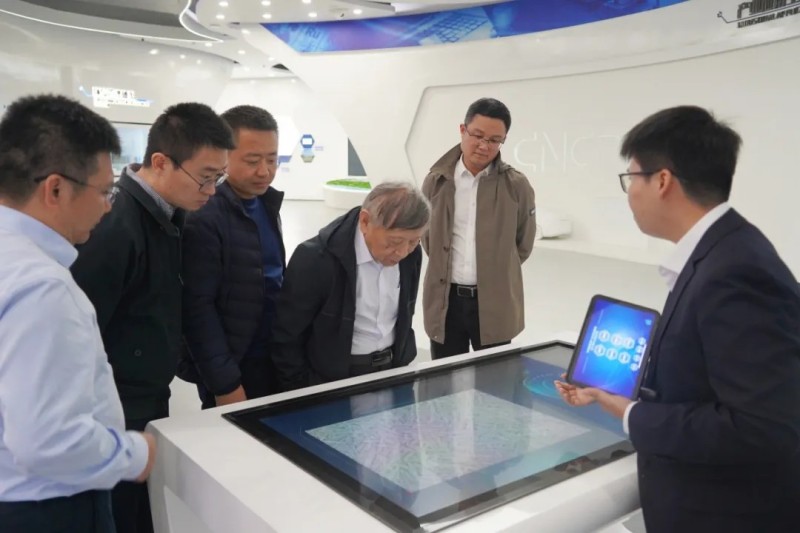 ɭ��������-׷�󿵽�,����һ������