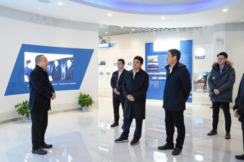 ɭ��������-׷�󿵽�,����һ������