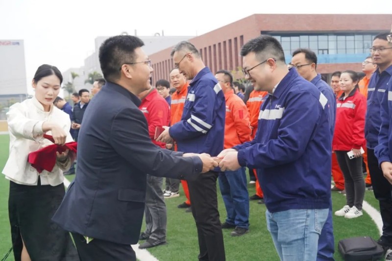 ɭ��������-׷�󿵽�,����һ������