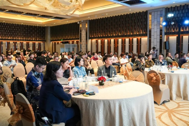 ɭ��������-׷�󿵽�,����һ������